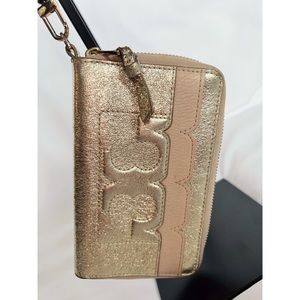 MEMORIAL DAY SALE Tory Burch Scallop T Metallic Gold Wristlet